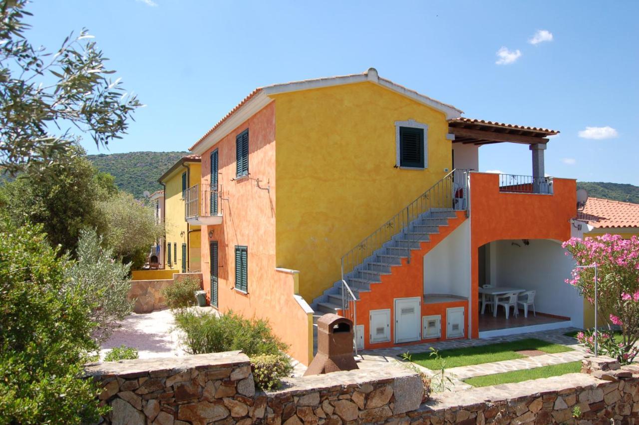 Via Costantino Apartment Budoni Luaran gambar