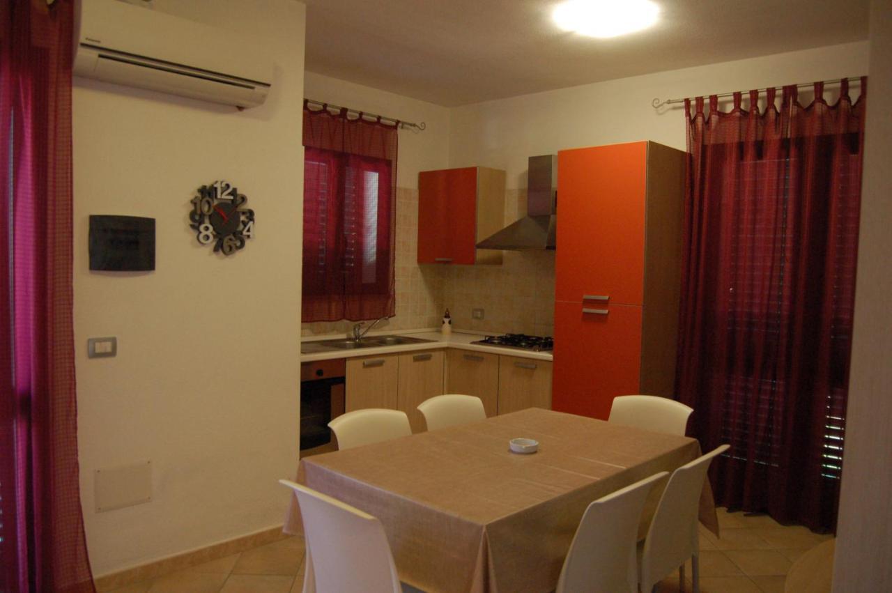 Via Costantino Apartment Budoni Luaran gambar