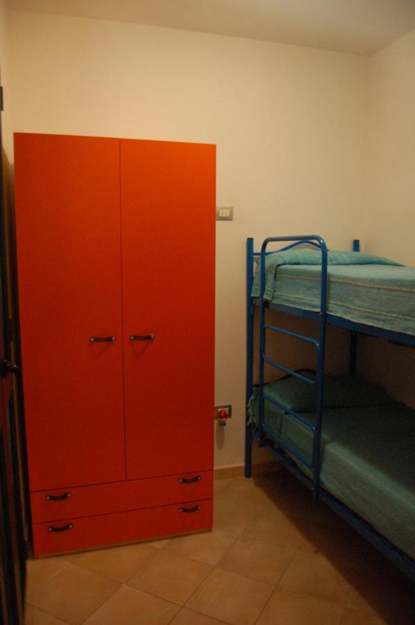 Via Costantino Apartment Budoni Luaran gambar