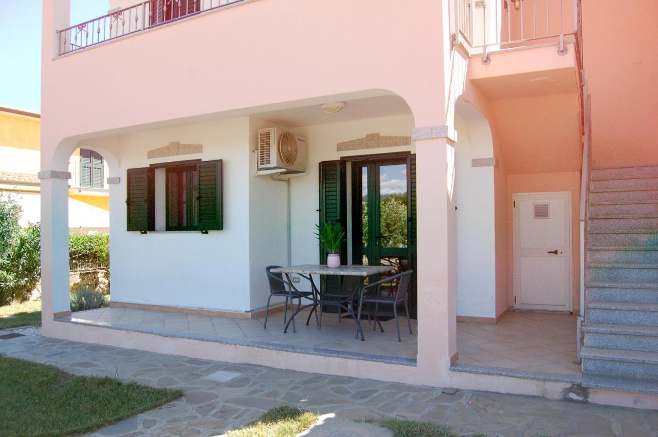 Via Costantino Apartment Budoni Luaran gambar