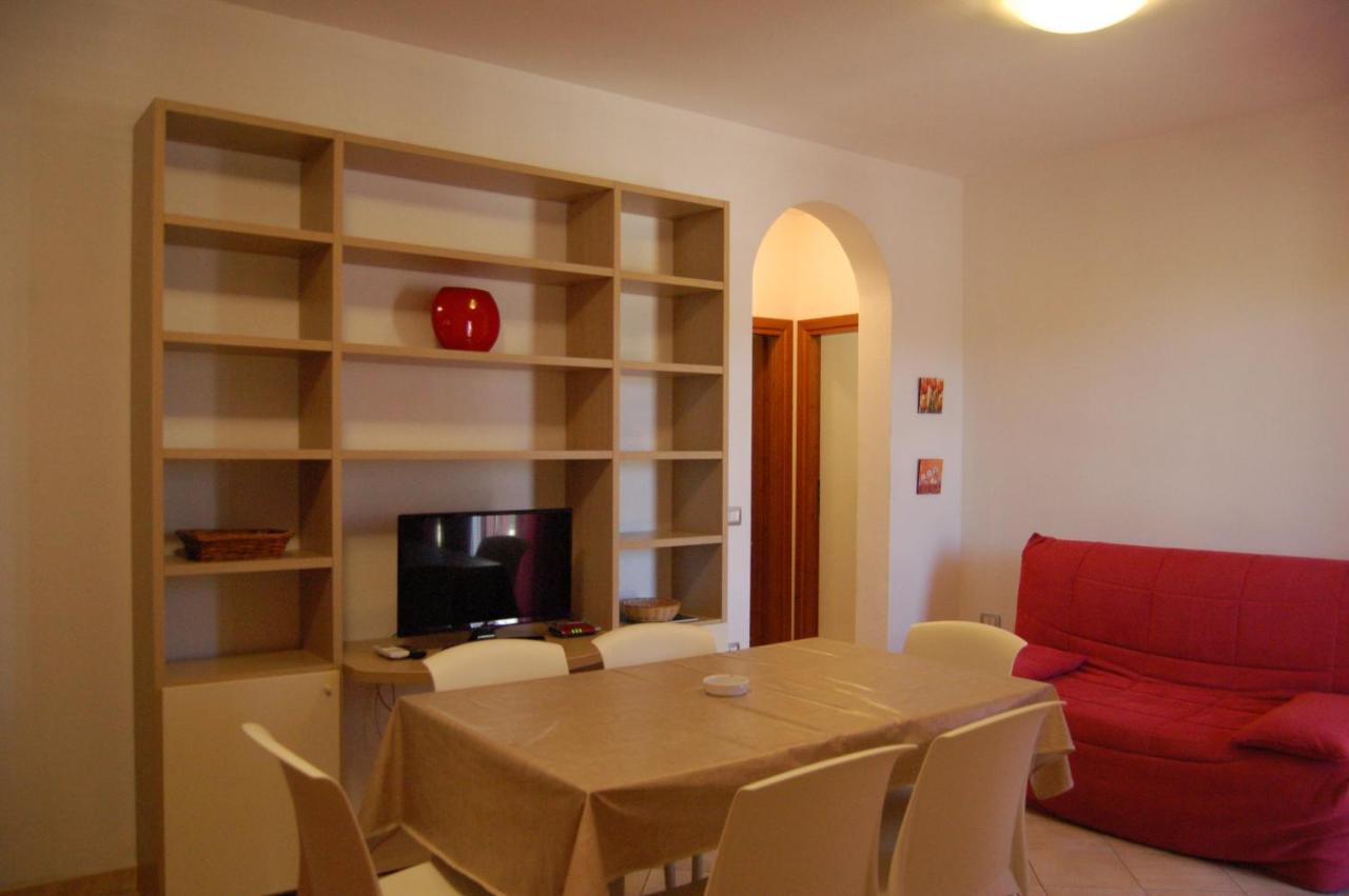 Via Costantino Apartment Budoni Luaran gambar