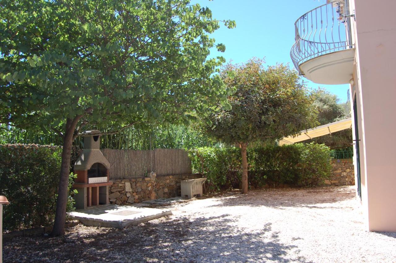 Via Costantino Apartment Budoni Luaran gambar