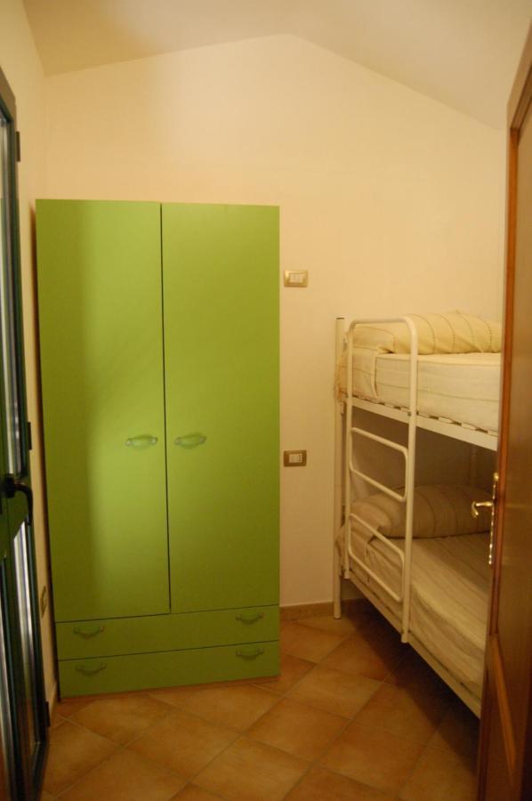 Via Costantino Apartment Budoni Luaran gambar