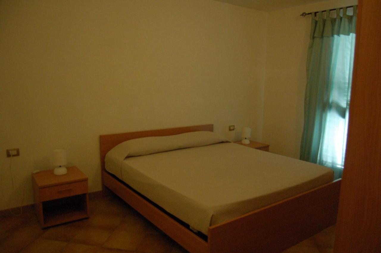 Via Costantino Apartment Budoni Luaran gambar