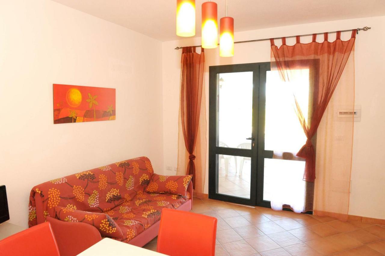 Via Costantino Apartment Budoni Luaran gambar