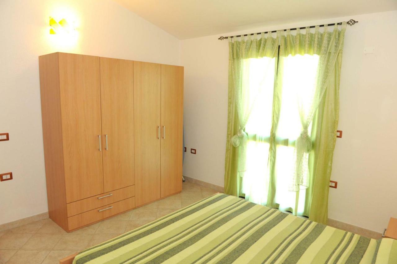 Via Costantino Apartment Budoni Luaran gambar