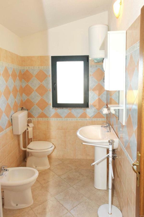 Via Costantino Apartment Budoni Luaran gambar